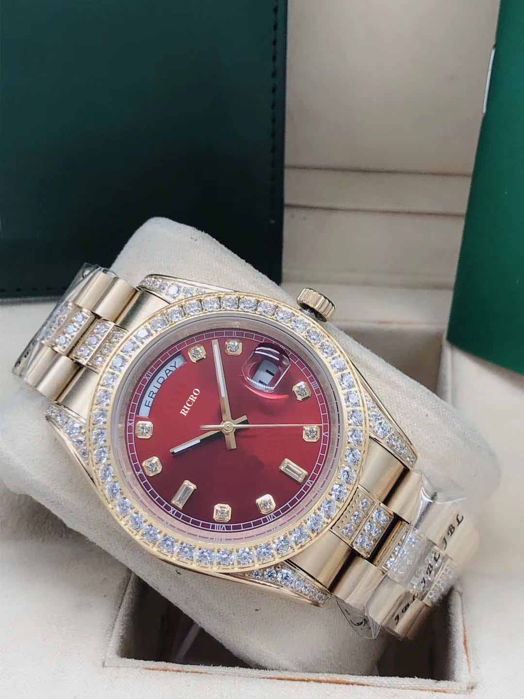 Men's mechanical watch Folding table clasp drill ring in row 41mm size Week Calendar Series Sports leisure, Waterproof
Men's mechanical watch Folding table clasp drill ring in row 41mm size Week Calendar Series Sports leisure, Waterproof