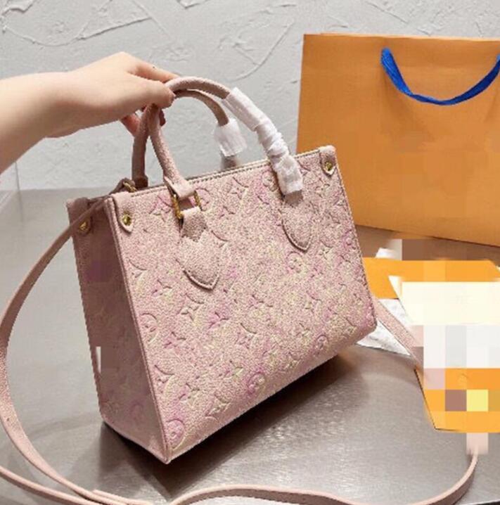 New fashion women handbags ladies designer composite bags lady clutch bag shoulder tote female purse wallet MM Fresh size 42 35 25, Customize
New fashion women handbags ladies designer composite bags lady clutch bag shoulder tote female purse wallet MM Fresh size 42 35 25, Customize