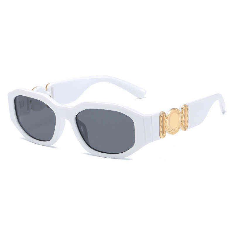 Brand Women/Men designer sunglasses Retro Cutting Lens Gradient Square Medusa Sun Glasses Female Fashion Design Vintage Small Rectangle oPD
Brand Women/Men designer sunglasses Retro Cutting Lens Gradient Square Medusa Sun Glasses Female Fashion Design Vintage Small Rectangle oPD
