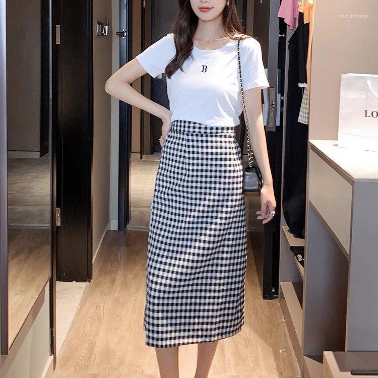 Skirts Skirt Summer 2022 A-line Elastic High Waist Buttock Plaid Short Sleeve Women' Two Piece Suit, White coat
Skirts Skirt Summer 2022 A-line Elastic High Waist Buttock Plaid Short Sleeve Women' Two Piece Suit, White coat