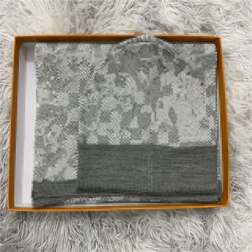 2022 fashion New embroidery Scarf Silk Foulard Satin Scarves Luxury Design Shawls Designer Women mens knitted Scarfs and Hat Set Winter Warm Hats scarves 66895
2022 fashion New embroidery Scarf Silk Foulard Satin Scarves Luxury Design Shawls Designer Women mens knitted Scarfs and Hat Set Winter Warm Hats scarves 66895