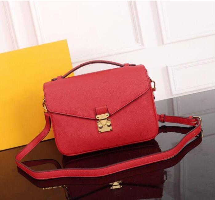 Women Luxurys Designers Bags Handbag 2022Women Handbags Lady Messenger Fashion Shoulder Bag Luxury Crossbody Tote Wallet 25cm