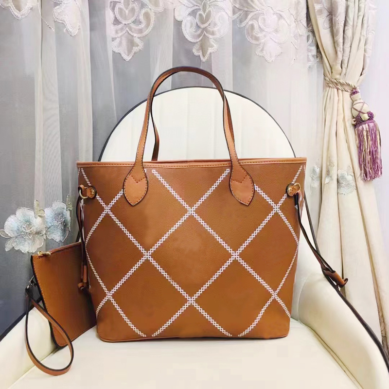 New Fashion Casual Shopping Bag Personality Designer Women's Luxury ONTHEGO Handbag Flower One Shoulder Wallet 177, White 1 35*28*15
New Fashion Casual Shopping Bag Personality Designer Women's Luxury ONTHEGO Handbag Flower One Shoulder Wallet 177, White 1 35*28*15