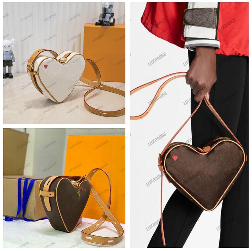 Coeur Heart Game on Shouler Bag Cruise Heart Shape Handbag with long leather shoulder Women Mini LIMITED EDITION CrossBody, 01
Coeur Heart Game on Shouler Bag Cruise Heart Shape Handbag with long leather shoulder Women Mini LIMITED EDITION CrossBody, 01