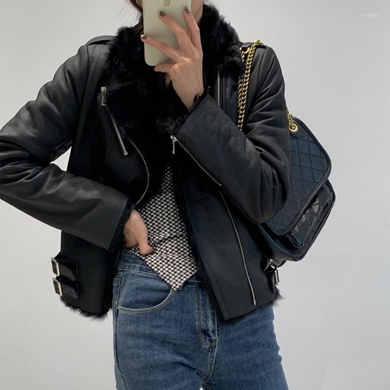 Women' Fur Women' & Faux High Quality Genuine Leather Women Shearling Motorcycle Winter Coat Real Wool Lining Skin Vintage Sheepskin, Black
Women' Fur Women' & Faux High Quality Genuine Leather Women Shearling Motorcycle Winter Coat Real Wool Lining Skin Vintage Sheepskin, Black