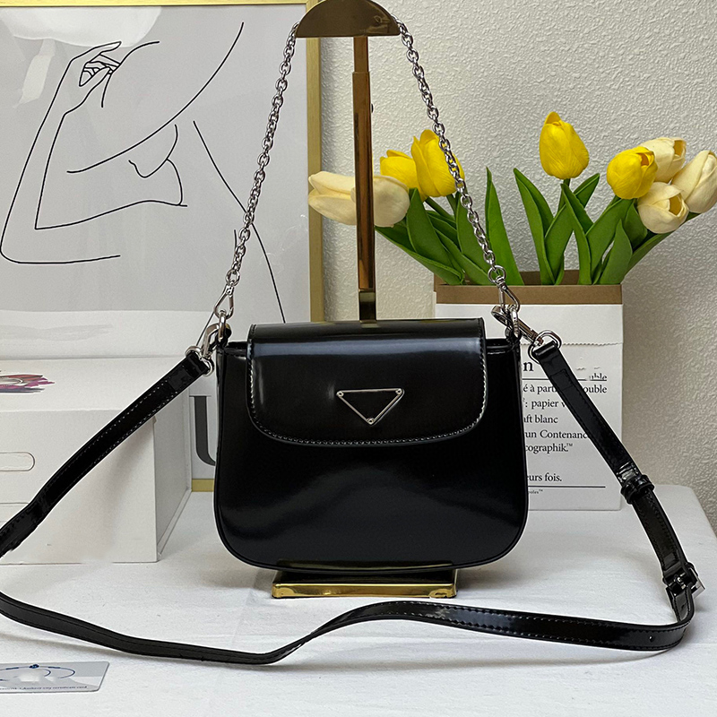 Luxury leather chain mini bag Fashion designer single shoulder messenger bag Multi function 2 straps Solid color trend, Gold
Luxury leather chain mini bag Fashion designer single shoulder messenger bag Multi function 2 straps Solid color trend, Gold