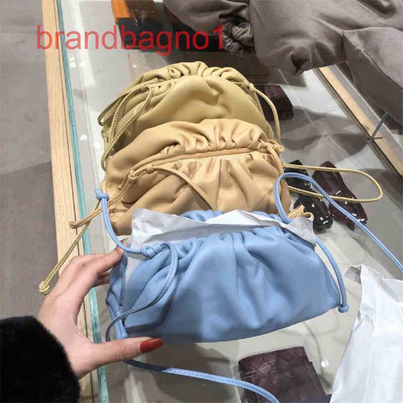 Bottegas Bags Venetas Designer Pouch Bag Luxury Women clutch Handbags g Armpit Soft Single Shoulder Messenger Small EFC7, Army green trumpet
Bottegas Bags Venetas Designer Pouch Bag Luxury Women clutch Handbags g Armpit Soft Single Shoulder Messenger Small EFC7, Army green trumpet