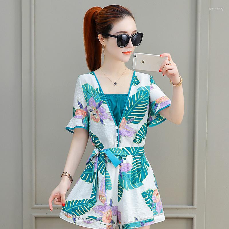 Women' Tracksuits Chiffon Suit Women' Summer 2022 Temperament Top With Shorts Two Pieces Of Fashion Casual Wholesale 0186, Black
Women' Tracksuits Chiffon Suit Women' Summer 2022 Temperament Top With Shorts Two Pieces Of Fashion Casual Wholesale 0186, Black