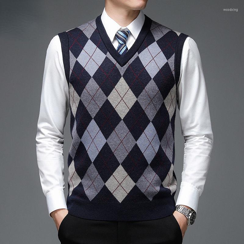 Men's Vests 2022 Autumn And Winter Fashion Designer Brand Pullover Sweater V Neck Knit Vest Men Sleeveless Casual Clothing Z37, Qiantuo
Men's Vests 2022 Autumn And Winter Fashion Designer Brand Pullover Sweater V Neck Knit Vest Men Sleeveless Casual Clothing Z37, Qiantuo