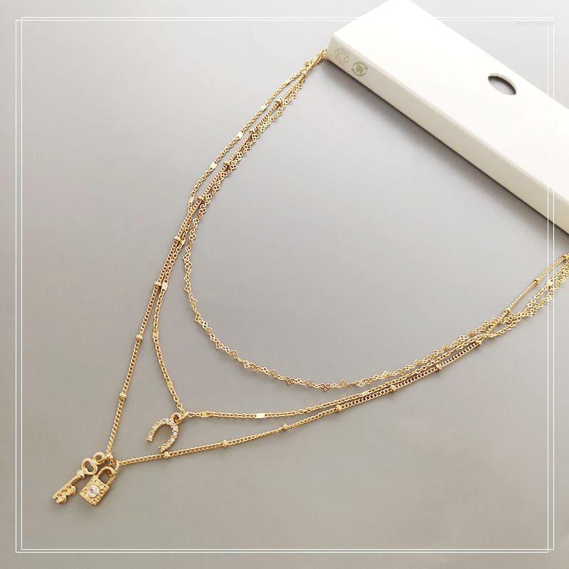 Choker Fashion Sweet Multi Layers Gold Color Alloy Shinning Crystal Key Lock Necklace For Women Jewelry Party Gift
Choker Fashion Sweet Multi Layers Gold Color Alloy Shinning Crystal Key Lock Necklace For Women Jewelry Party Gift