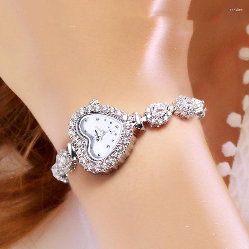 Wristwatches Vintage Fashion Brand Hip Hop Ladies Quartz Crystal Rhinestones Watch Women Luxury Wrist Shiny Diamond Timepieces Jewelry, D8101a15rg
Wristwatches Vintage Fashion Brand Hip Hop Ladies Quartz Crystal Rhinestones Watch Women Luxury Wrist Shiny Diamond Timepieces Jewelry, D8101a15rg