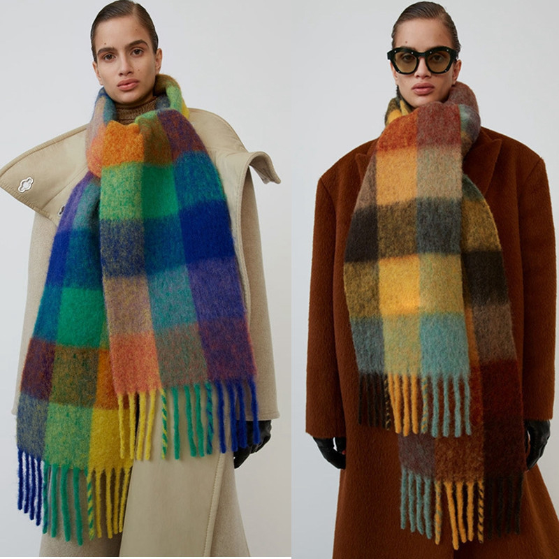 2022 fashion Europe latest autumn and winter multi color thickened Plaid women's scarf AC with extended shawl couple warm scarf
2022 fashion Europe latest autumn and winter multi color thickened Plaid women's scarf AC with extended shawl couple warm scarf