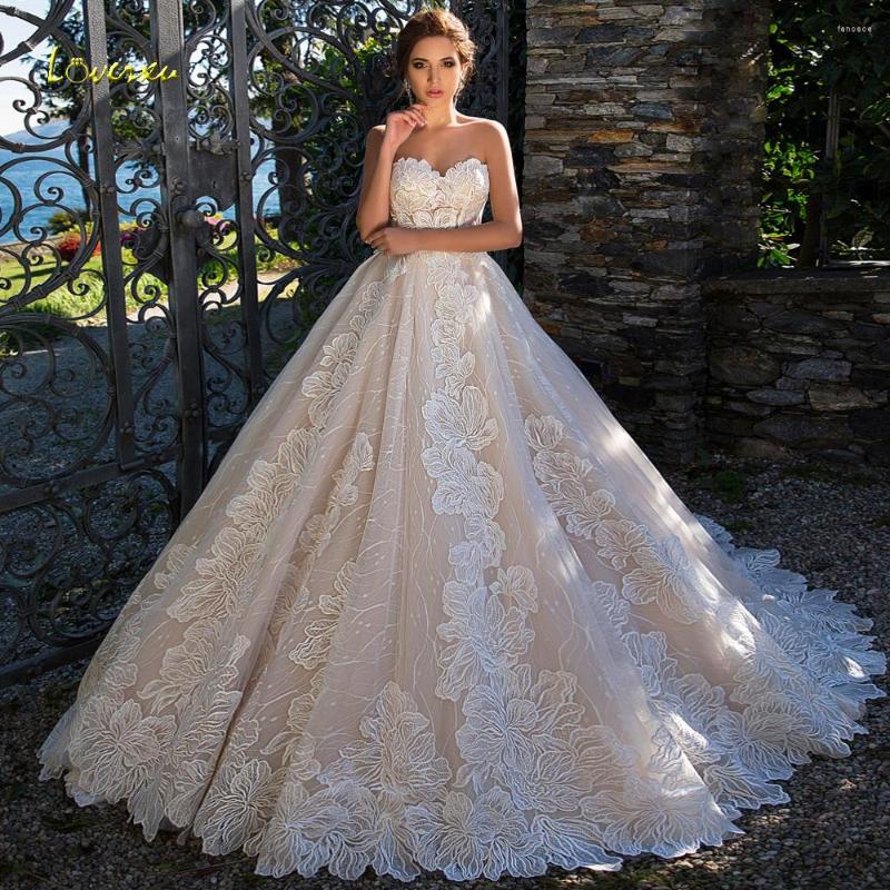 Wedding Dress Loverxu Vestido De Noiva Sweetheart Princess Dresses 2022 Sexy Backless Appliques Court Train A-Line Lace Bridal Gowns, White
Wedding Dress Loverxu Vestido De Noiva Sweetheart Princess Dresses 2022 Sexy Backless Appliques Court Train A-Line Lace Bridal Gowns, White