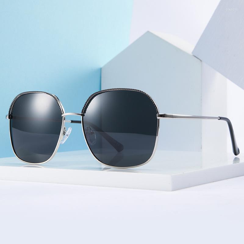 Sunglasses Vintage Oversize Men Male Goggle Eyewears For Outdoor Club Shades Oculos Gafas 72033DF
Sunglasses Vintage Oversize Men Male Goggle Eyewears For Outdoor Club Shades Oculos Gafas 72033DF