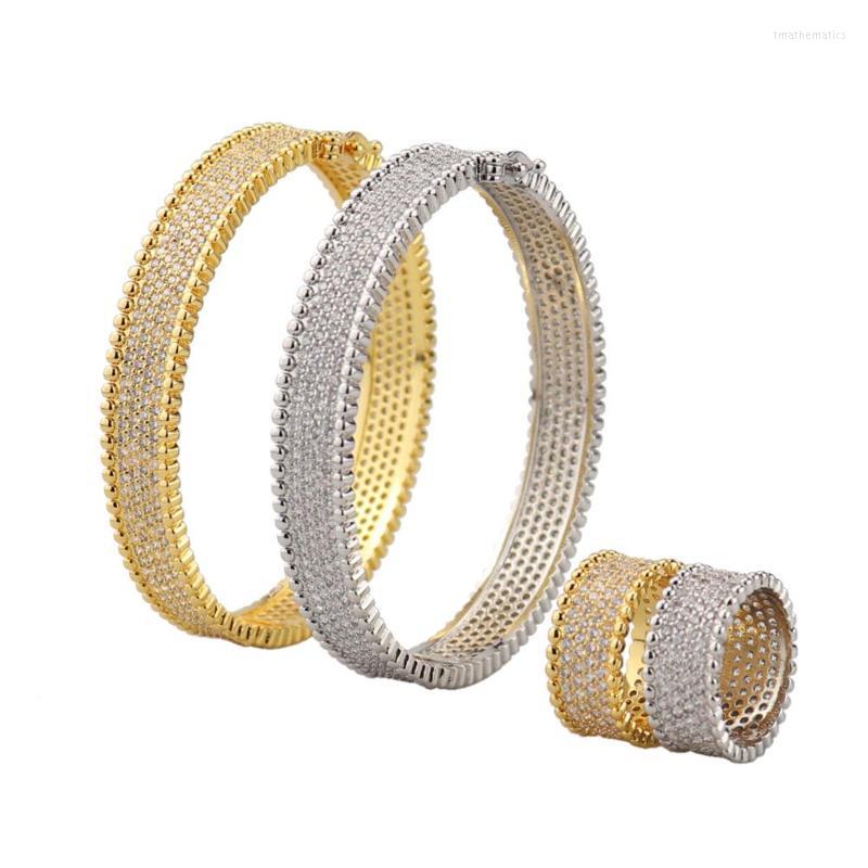 Necklace Earrings Set & Tengci Luxury Fashion Classic Copper Zircon Bracelet With Ring Dubai Women Wedding Party Gift JewelryEarrings, Picture shown
Necklace Earrings Set & Tengci Luxury Fashion Classic Copper Zircon Bracelet With Ring Dubai Women Wedding Party Gift JewelryEarrings, Picture shown