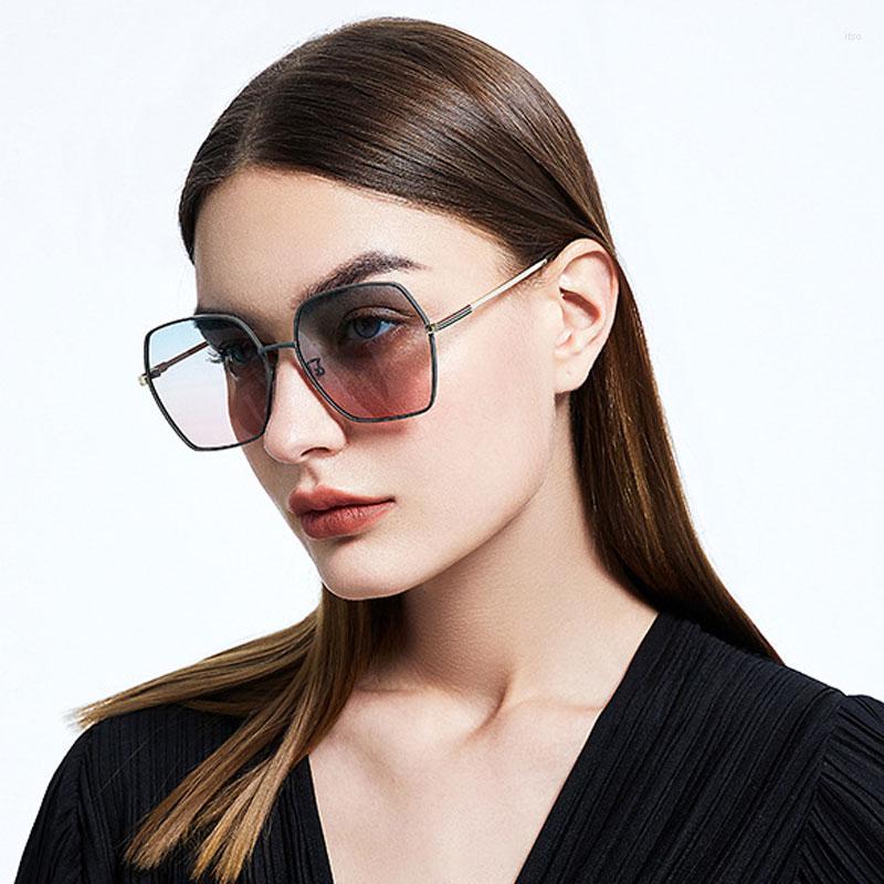 Sunglasses Luxury Elegant Women Gradient Polarized Trending Outdoor Oversize Polygon Ladies Shades UV Protect Eyewear 2022
Sunglasses Luxury Elegant Women Gradient Polarized Trending Outdoor Oversize Polygon Ladies Shades UV Protect Eyewear 2022