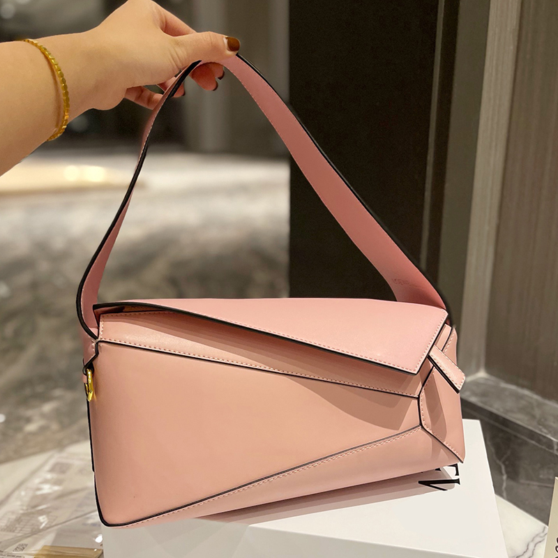 A510U95X37 A510S21X88 shoulder bags Handbags tote zipper Flap fashion leather 8 color yellow pink purple mini handbag designer puffer puzzle hobo bag A510J67X01
A510U95X37 A510S21X88 shoulder bags Handbags tote zipper Flap fashion leather 8 color yellow pink purple mini handbag designer puffer puzzle hobo bag A510J67X01