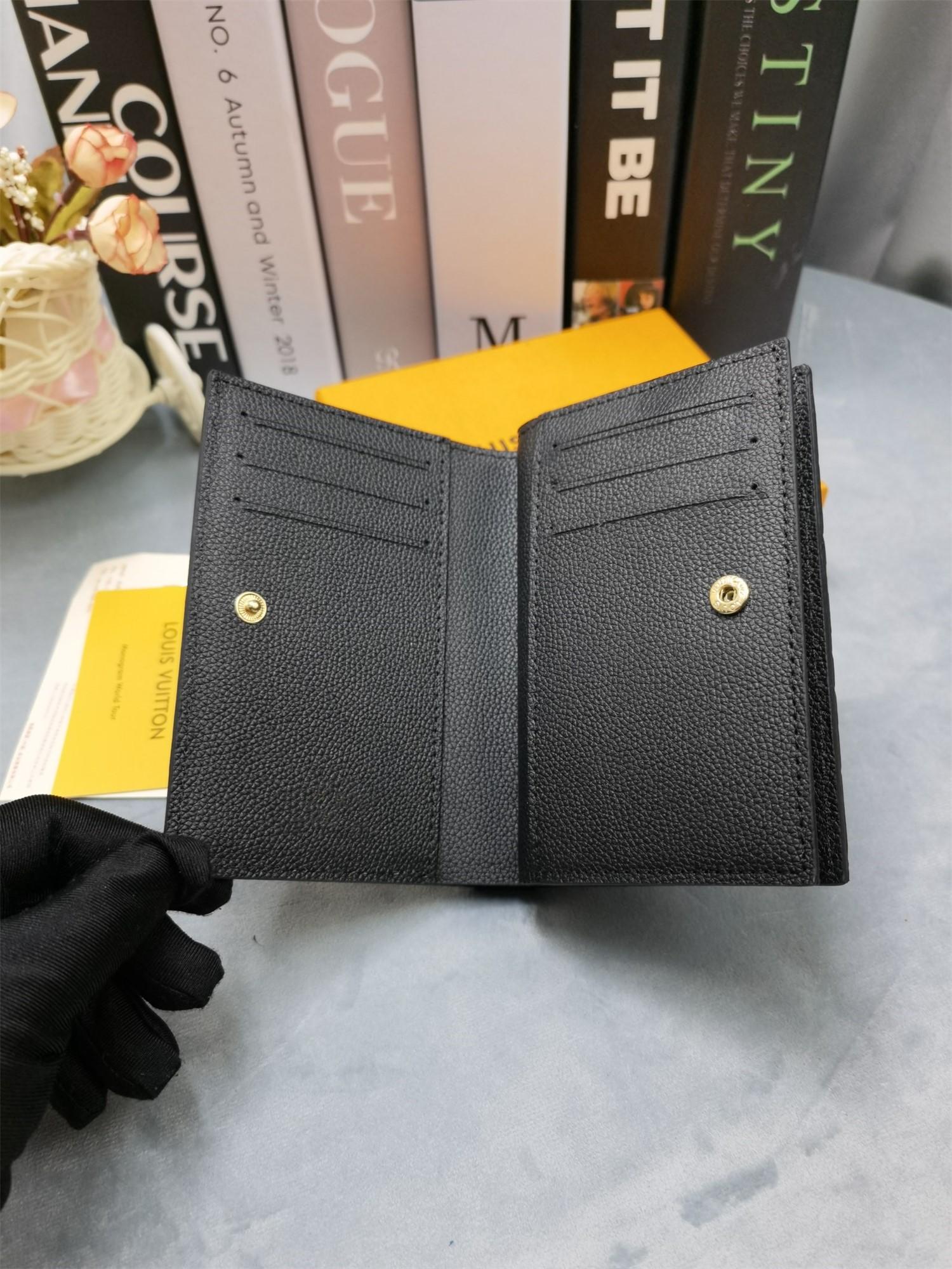 TOP genuine leather Luxurys Designers Mini Wallets Women's Wallet Zipper Bag Female Designer Wallet Purse Fashion Card Holder Pocket Short Women Bag, Black+box
TOP genuine leather Luxurys Designers Mini Wallets Women's Wallet Zipper Bag Female Designer Wallet Purse Fashion Card Holder Pocket Short Women Bag, Black+box