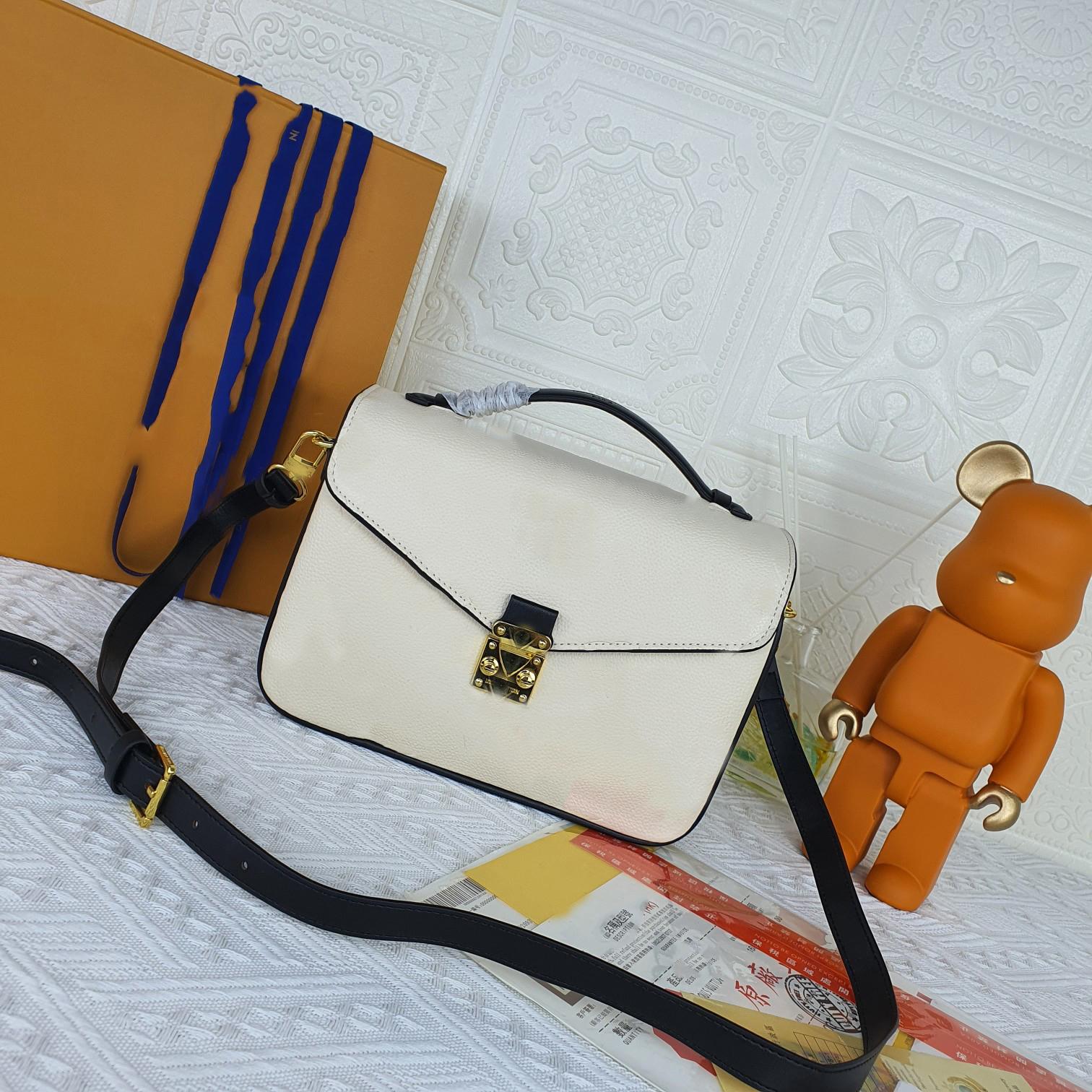2022 Designers Handbags By The genuine leather Messenger Designer bags Fashion Luxurys Shoulder Bag 40780, Nvoice - not sold separately
2022 Designers Handbags By The genuine leather Messenger Designer bags Fashion Luxurys Shoulder Bag 40780, Nvoice - not sold separately