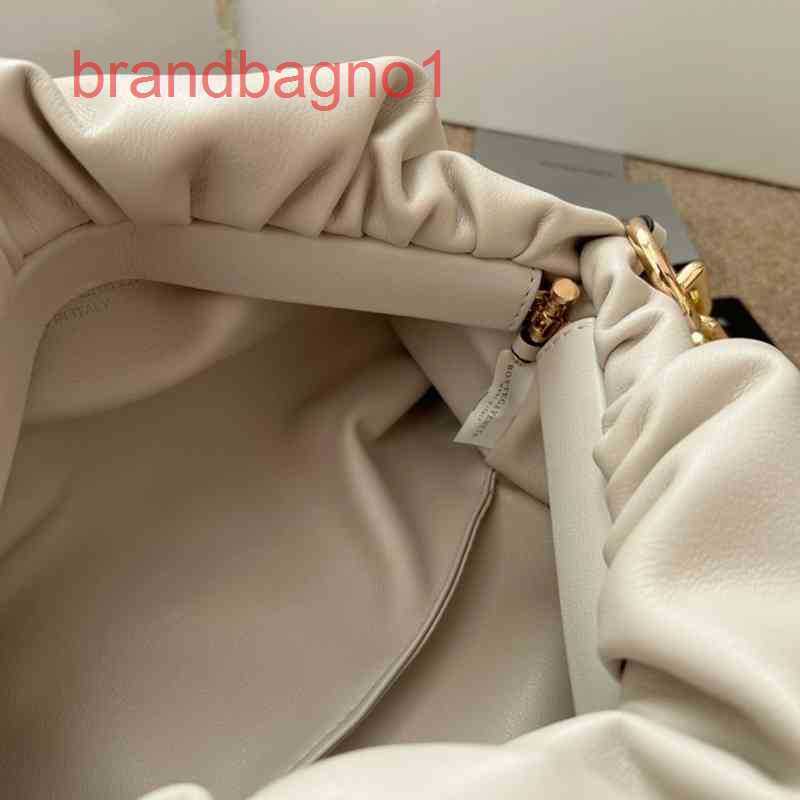 Bottegas Bags Venetas Designer Pouch Bag Luxury Women clutch Handbags ulder Messenger Fold Chain Dumpling YVLM 67AB CQMT, Milkshake white
Bottegas Bags Venetas Designer Pouch Bag Luxury Women clutch Handbags ulder Messenger Fold Chain Dumpling YVLM 67AB CQMT, Milkshake white