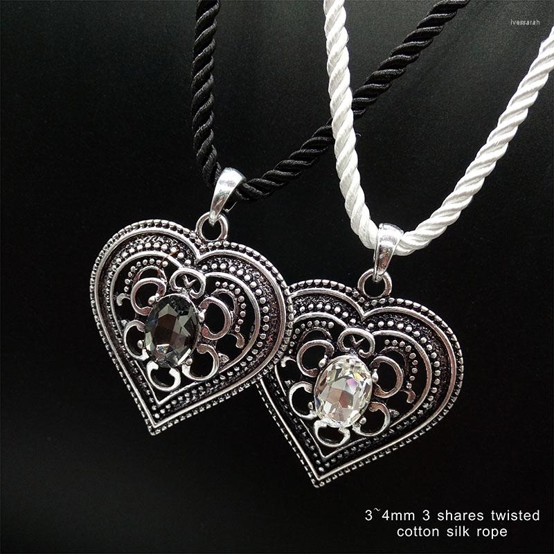 Choker Vintage Silver Heart Necklace Pendant Shiny Oval Glass Crystal Edelweiss Women Party Oktoberfest Costum Jewelry
Choker Vintage Silver Heart Necklace Pendant Shiny Oval Glass Crystal Edelweiss Women Party Oktoberfest Costum Jewelry