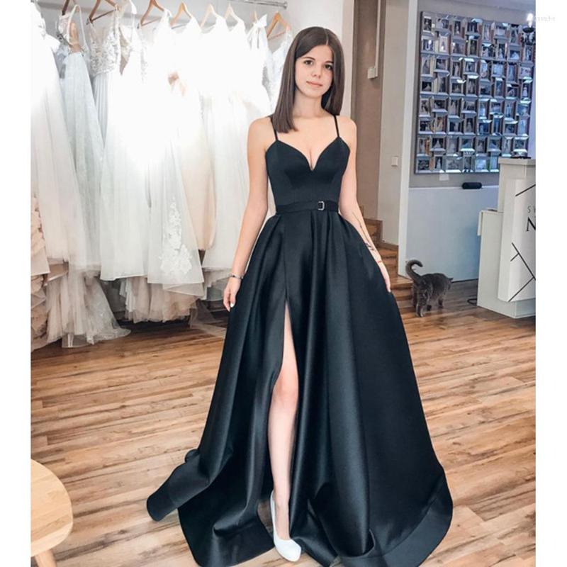 Party Dresses Black Prom Dress 2022 A Line Spaghetti Straps Satin Floor Length Evening Long Side Split Woman Gown CP313
Party Dresses Black Prom Dress 2022 A Line Spaghetti Straps Satin Floor Length Evening Long Side Split Woman Gown CP313