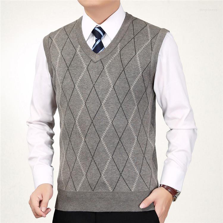 Men' Vests Arrival Men Wool Vest Waistcoat Autumn Winter Mens Knitted Sweater V-neck Fashion Casual Size M L XL XXL, Gray
Men' Vests Arrival Men Wool Vest Waistcoat Autumn Winter Mens Knitted Sweater V-neck Fashion Casual Size M L XL XXL, Gray