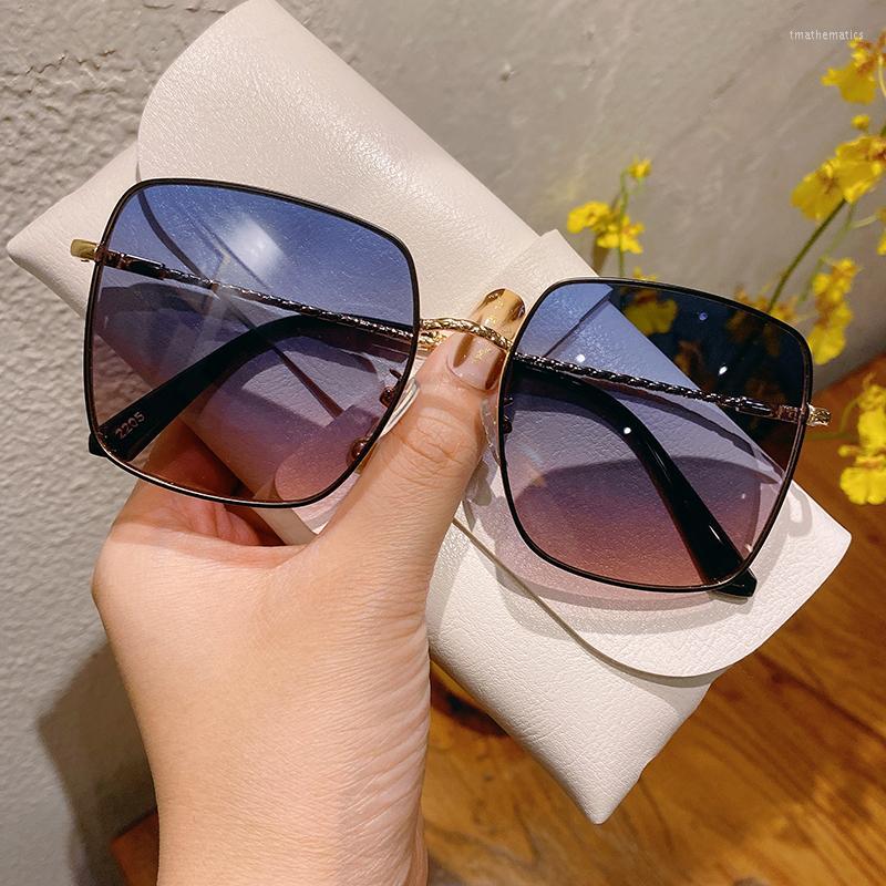 Sunglasses High Quality Metal Big Square Women 2022 Brand Designer Driving Shoping Sun Glasses For Summer Eyewear Lentes De SolSunglasses
Sunglasses High Quality Metal Big Square Women 2022 Brand Designer Driving Shoping Sun Glasses For Summer Eyewear Lentes De SolSunglasses