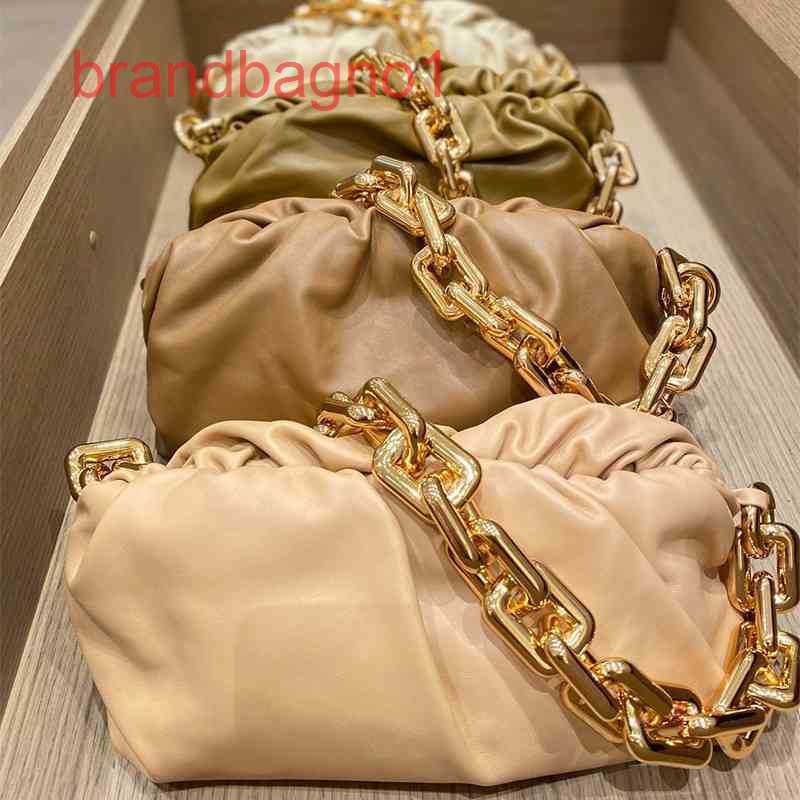 Bottegas Bags Venetas Designer Pouch Bag Luxury Women clutch Handbags npouch Leather Hand Chain Cloud Shoulder Qxxb 3RIP, Black
Bottegas Bags Venetas Designer Pouch Bag Luxury Women clutch Handbags npouch Leather Hand Chain Cloud Shoulder Qxxb 3RIP, Black