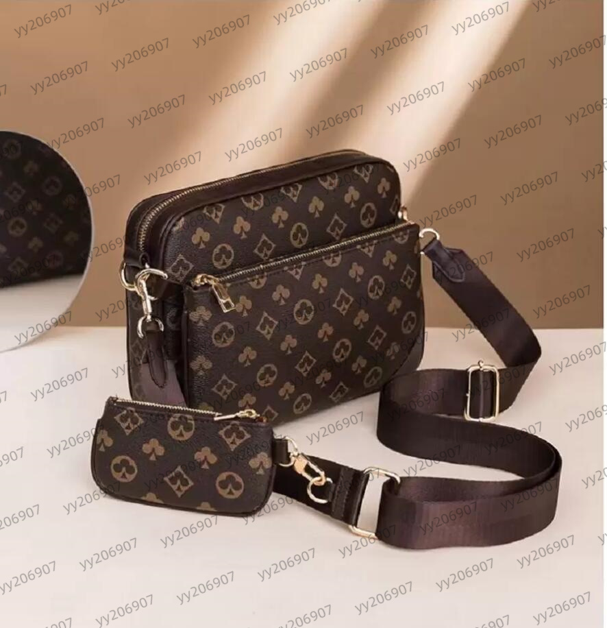 3PCS Leather Pochette Triple Black Trio Messenger Bags Luxury Shoulder Bag Make up Designer Handbag Tote Man's bag M55886, Brown
3PCS Leather Pochette Triple Black Trio Messenger Bags Luxury Shoulder Bag Make up Designer Handbag Tote Man's bag M55886, Brown