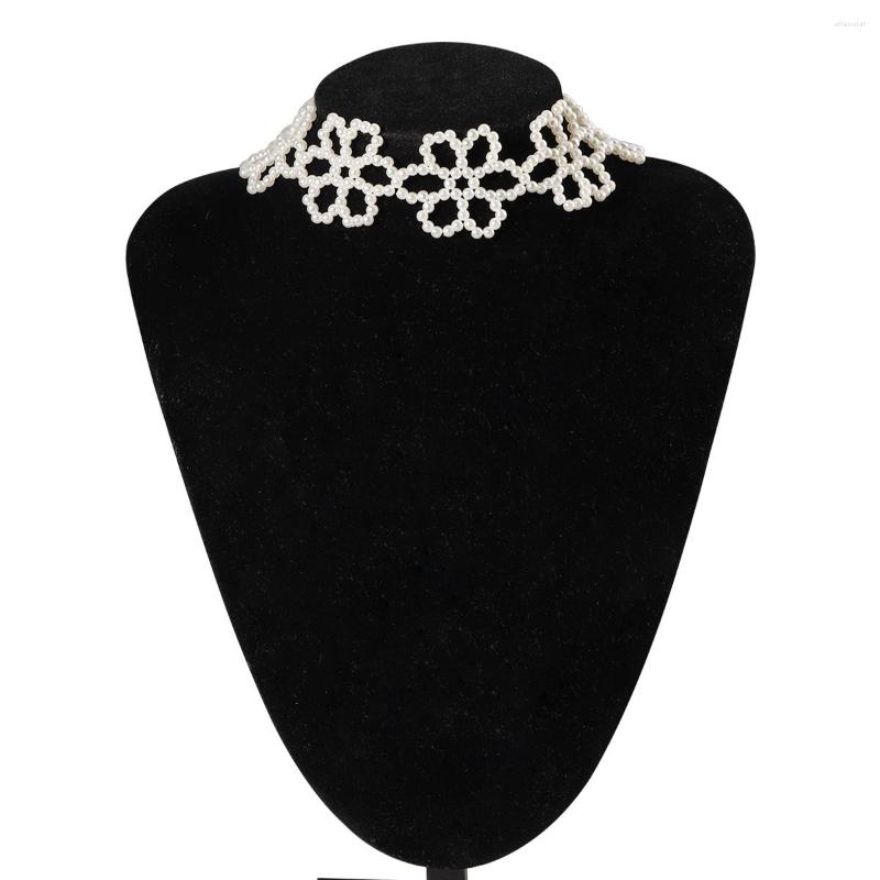 Choker Lady 2022 Spring Fashion Charm Beaded Pearl Necklace Flower Pendant Rice Bead Clavicle Chain Jewelry
Choker Lady 2022 Spring Fashion Charm Beaded Pearl Necklace Flower Pendant Rice Bead Clavicle Chain Jewelry