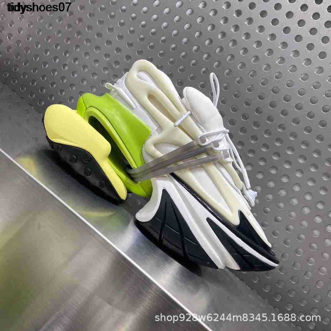 High definition version Bullet shoe It sells well in America of Balman spaceship space shoes for men and women lovers shock absorbing sports aircraft head daddy shoes, Black
High definition version Bullet shoe It sells well in America of Balman spaceship space shoes for men and women lovers shock absorbing sports aircraft head daddy shoes, Black