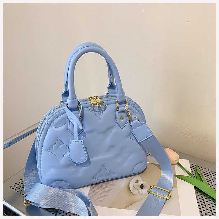 Evening Bags Women Luxurys Designers Bags Handbag 2022 Women Handbags Lady Messenger Fashion Shoulder Bag Luxury Crossbody Tote Wallet 3A quality
Evening Bags Women Luxurys Designers Bags Handbag 2022 Women Handbags Lady Messenger Fashion Shoulder Bag Luxury Crossbody Tote Wallet 3A quality