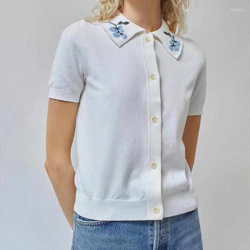 Women' Knits Flower Embroidered Ladies Short Sleeve Knit Cardigan Sweater Fashion Soft Elegant Lady Slim Knitwear
Women' Knits Flower Embroidered Ladies Short Sleeve Knit Cardigan Sweater Fashion Soft Elegant Lady Slim Knitwear