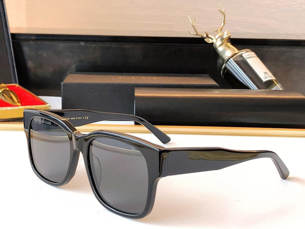 Sunglasses For Women And Men Summer 0212S Designer Style Anti-Ultraviolet Retro Plate Full Frame Brand Glasses Random BoxSunglassesSunglasse
Sunglasses For Women And Men Summer 0212S Designer Style Anti-Ultraviolet Retro Plate Full Frame Brand Glasses Random BoxSunglassesSunglasse