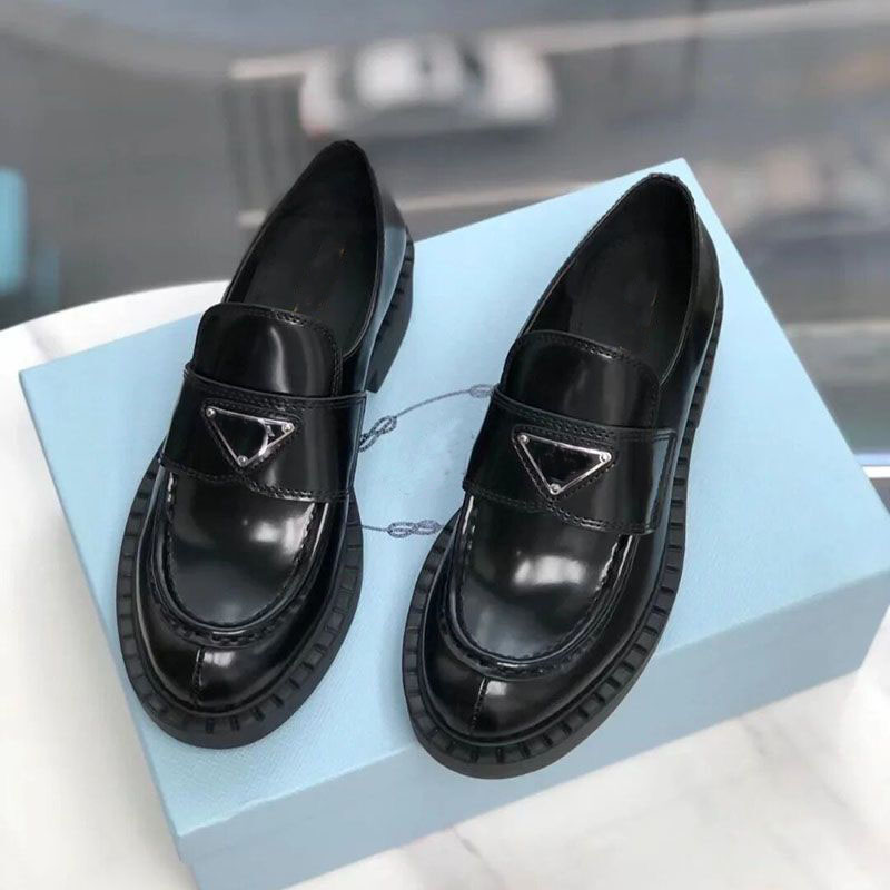 Nice Quality Black Leather loafer shoes Luxury Chunky Women SHOE Punk Moto Designer oxfords Platform Loafers Moccasins dress party wedding with box
Nice Quality Black Leather loafer shoes Luxury Chunky Women SHOE Punk Moto Designer oxfords Platform Loafers Moccasins dress party wedding with box