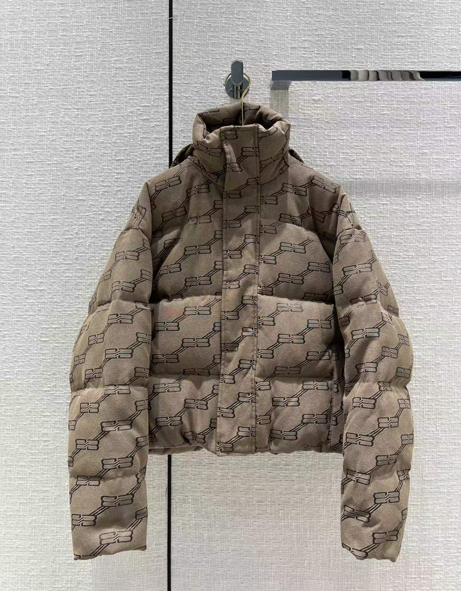 Milan Runway Down & Parkas 2022 New Autumn Winter Hooded Panelled Print Women' Coats Designer Brand Same Style Outerwear 1004-2, Black
Milan Runway Down & Parkas 2022 New Autumn Winter Hooded Panelled Print Women' Coats Designer Brand Same Style Outerwear 1004-2, Black