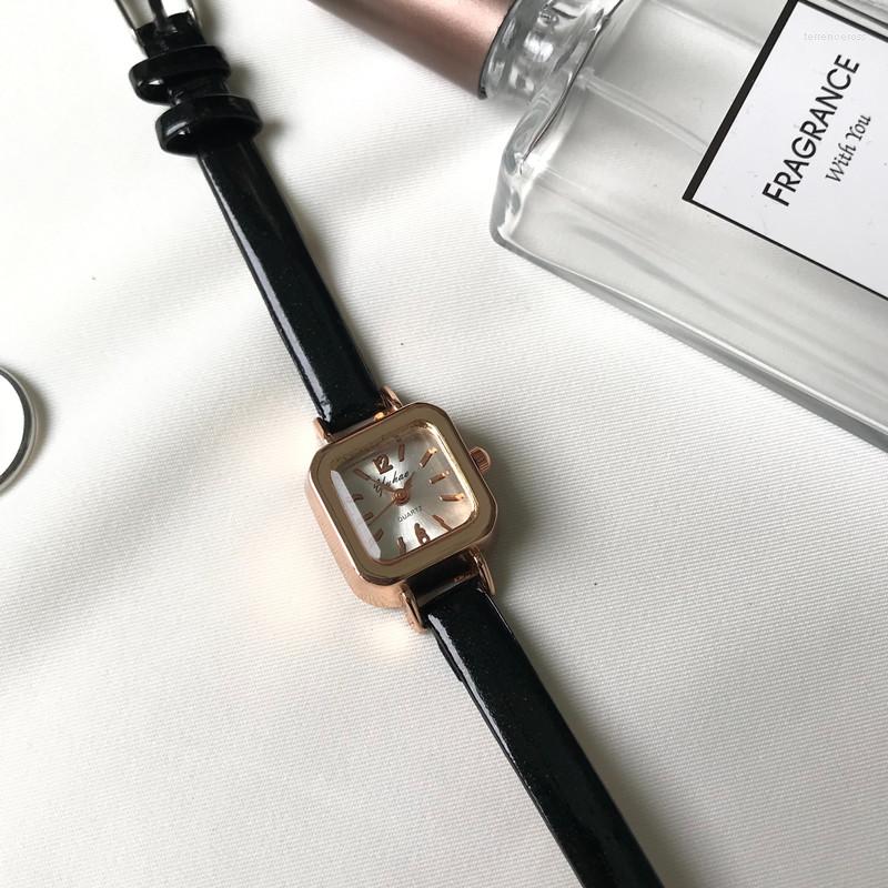 Wristwatches Watch Female Ins Retro Square Small Dial Korean Version Of The Simple Temperament Student White, Red
Wristwatches Watch Female Ins Retro Square Small Dial Korean Version Of The Simple Temperament Student White, Red