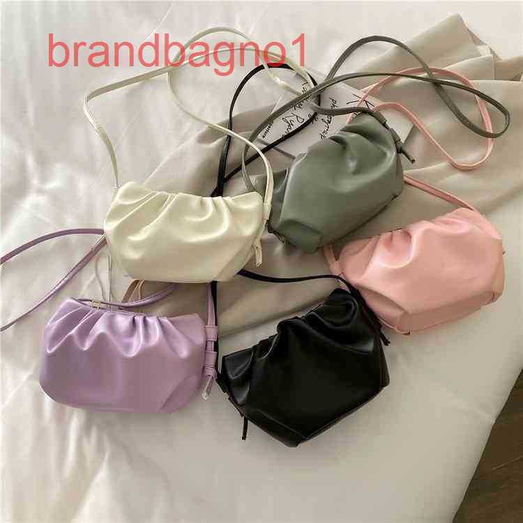 Bottegas Bags Venetas Designer Pouch Bag Luxury Women clutch Handbags oft Cloud Pleated Mini One Shoulder Messenger 18XX, Black
Bottegas Bags Venetas Designer Pouch Bag Luxury Women clutch Handbags oft Cloud Pleated Mini One Shoulder Messenger 18XX, Black