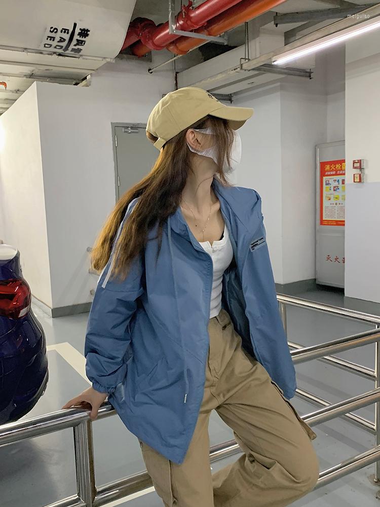 Women's T Shirts GY0816 2022 Loose Charge Coat Autumn Korean Color Contrast Salt Long Sleeve Hooded Jacket Top, White
Women's T Shirts GY0816 2022 Loose Charge Coat Autumn Korean Color Contrast Salt Long Sleeve Hooded Jacket Top, White