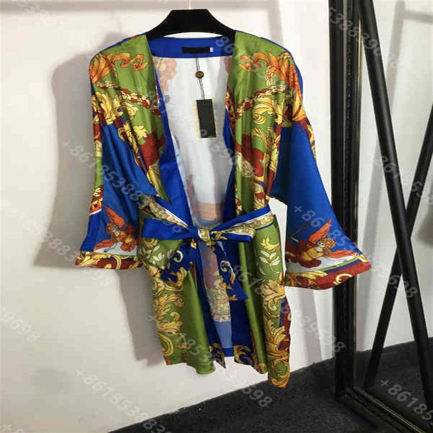 Fashion lace-up dress coat for women waist long sleeve pajamas high quality long home nightgown casual designer womens clothes who184M
Fashion lace-up dress coat for women waist long sleeve pajamas high quality long home nightgown casual designer womens clothes who184M