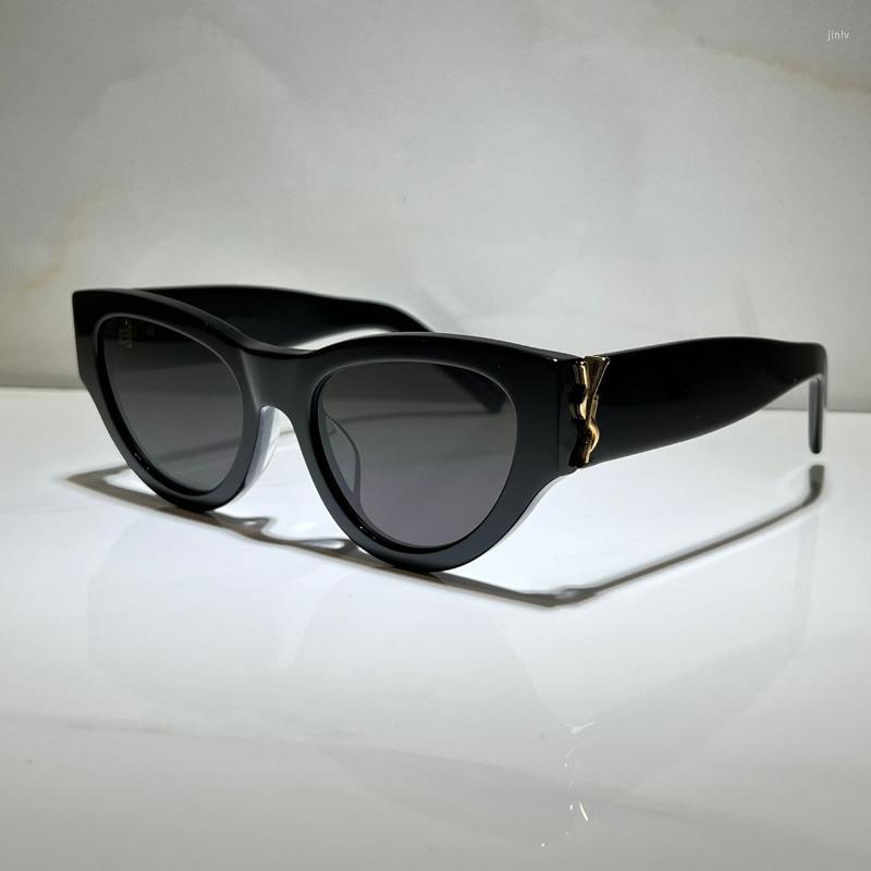 Sunglasses For Men Women Summer M94 Style Anti-Ultraviolet Retro Plate Cay Eye Frame Random BoxSunglassesSunglassesSunglasses
Sunglasses For Men Women Summer M94 Style Anti-Ultraviolet Retro Plate Cay Eye Frame Random BoxSunglassesSunglassesSunglasses