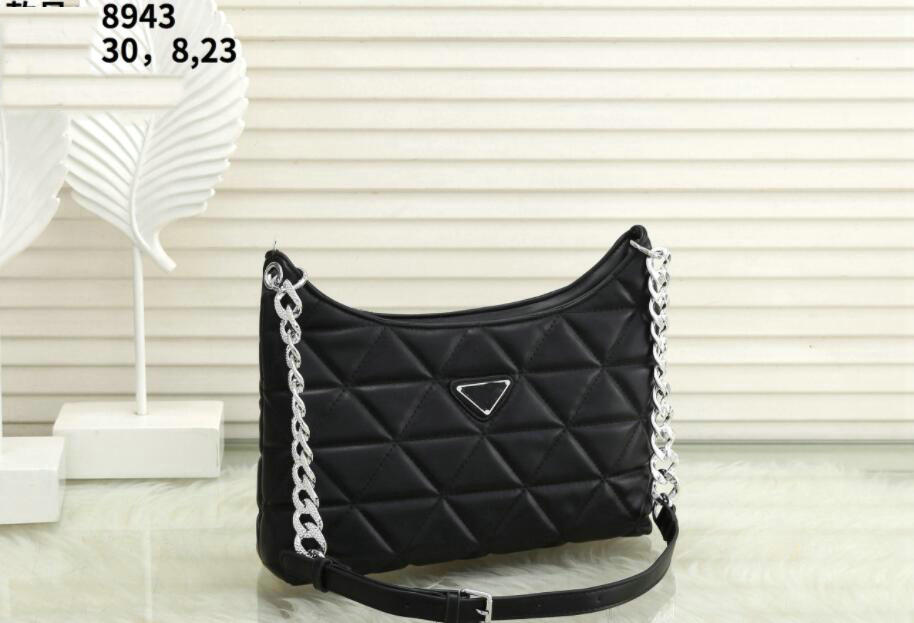 Women Luxurys Crossbody bag famous classical designer Messenger lady Cross Body Shoulder Bags Diamond plaid Handbag Tote Satchel Purse silver chain PU Leather, Black
Women Luxurys Crossbody bag famous classical designer Messenger lady Cross Body Shoulder Bags Diamond plaid Handbag Tote Satchel Purse silver chain PU Leather, Black
