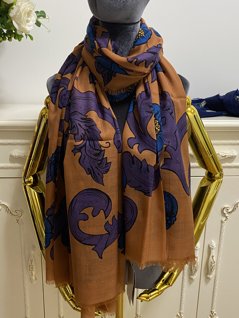 Big sale women's long scarf scarves wool cashmere material thin and soft print letters flowers pattern big size 200cm -130cm
Big sale women's long scarf scarves wool cashmere material thin and soft print letters flowers pattern big size 200cm -130cm