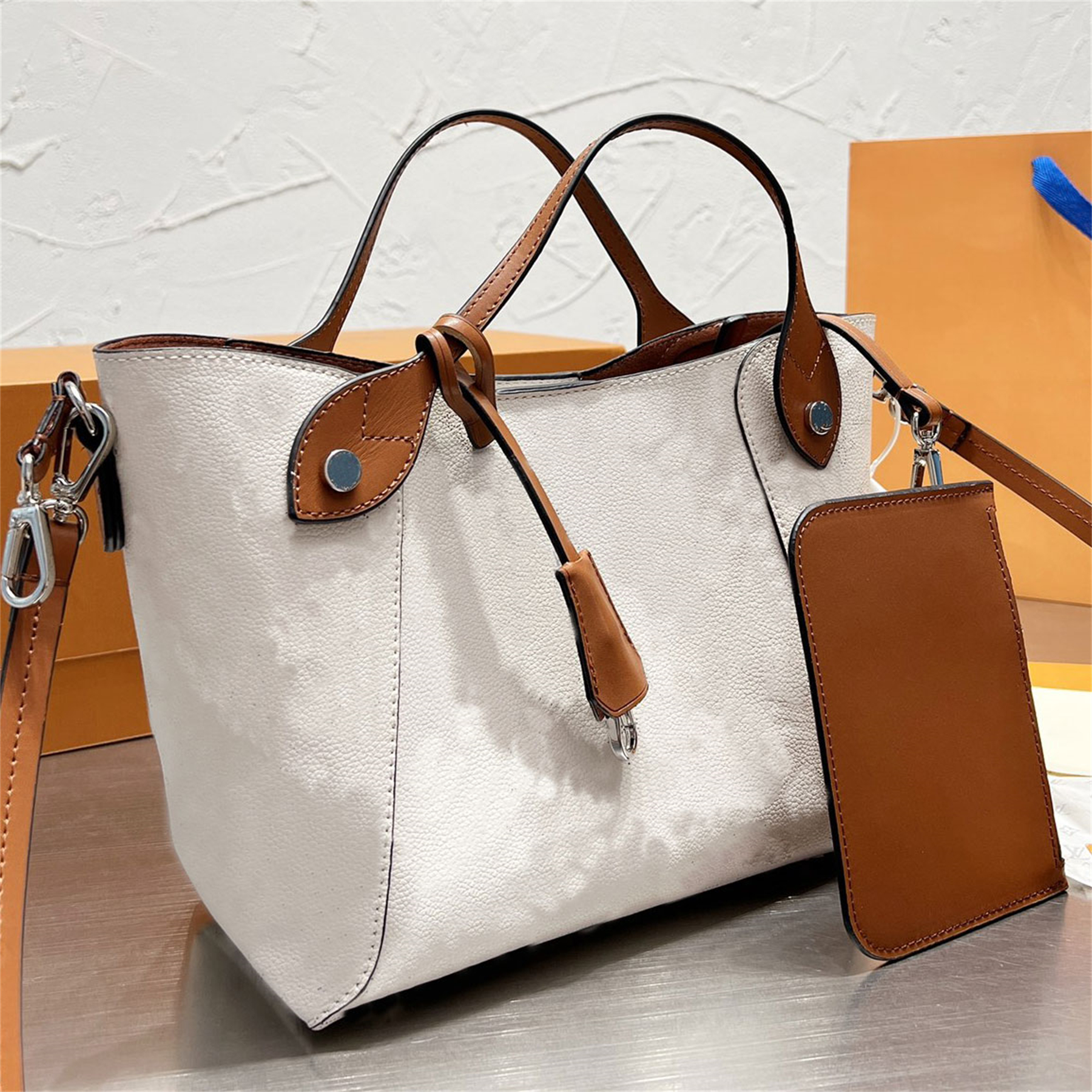 Designers Bags Hina tote Handbags Pm Mahina Womens Shoulder Bag leather Purse Double Handles Saling M54354, I need see other product
Designers Bags Hina tote Handbags Pm Mahina Womens Shoulder Bag leather Purse Double Handles Saling M54354, I need see other product