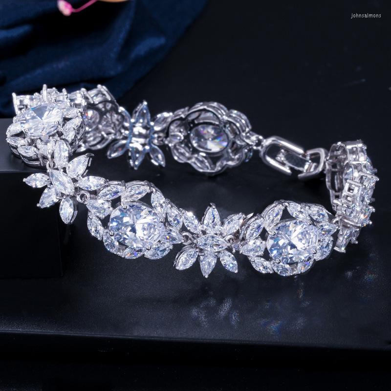 Link Bracelets White Cubic Zirconia Luxury Flower Leaf Big Wedding Bridal Party Charm Bracelet Bangle For Women
Link Bracelets White Cubic Zirconia Luxury Flower Leaf Big Wedding Bridal Party Charm Bracelet Bangle For Women
