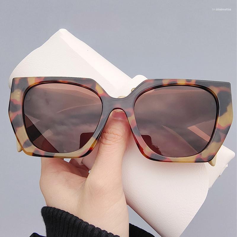 Sunglasses 2022 Fashion Polygon Women Men Brand Designer Oversized Vintage Sun Glasses Goggles Shades Eyewear UV400Sunglasses
Sunglasses 2022 Fashion Polygon Women Men Brand Designer Oversized Vintage Sun Glasses Goggles Shades Eyewear UV400Sunglasses