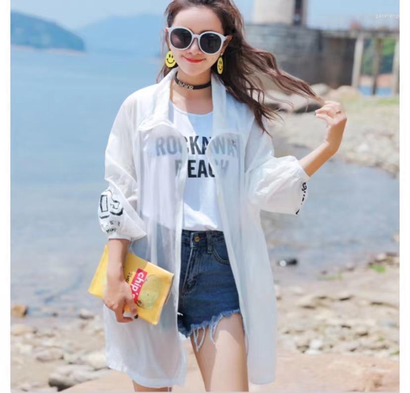 Women's Trench Coats Mid Long 2022 Spring And Summer Versatile Women's Windbreaker Fashion Temperament Trend Korean Sunscreen Women, Blue
Women's Trench Coats Mid Long 2022 Spring And Summer Versatile Women's Windbreaker Fashion Temperament Trend Korean Sunscreen Women, Blue