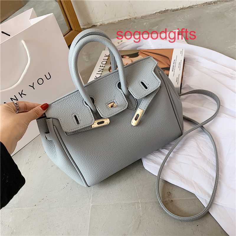 Designer Bags Herme Luxury Genuine Leather Women's Single Shoulder Handbags 2022 new style fashion classic lychee pattern bag portable one s, White
Designer Bags Herme Luxury Genuine Leather Women's Single Shoulder Handbags 2022 new style fashion classic lychee pattern bag portable one s, White