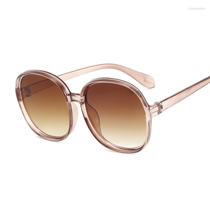 Sunglasses Brown Vintage Round Style Woman Oversized Retro Sun Glasses Female Luxury Gradient Brand Designer Lentes De Sol MujerSunglasses
Sunglasses Brown Vintage Round Style Woman Oversized Retro Sun Glasses Female Luxury Gradient Brand Designer Lentes De Sol MujerSunglasses